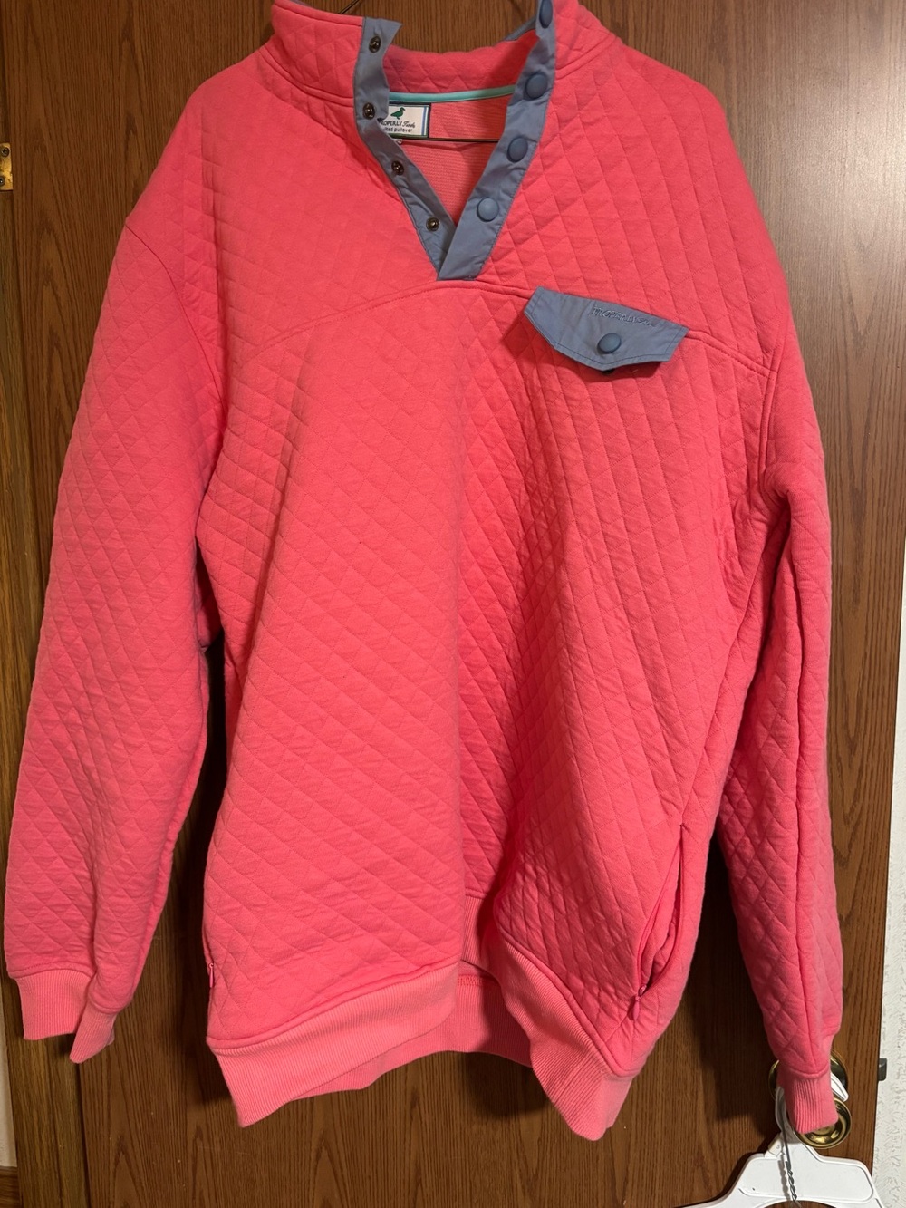 Women's Coral Quilted Crewneck Pullover with Contrast Trim